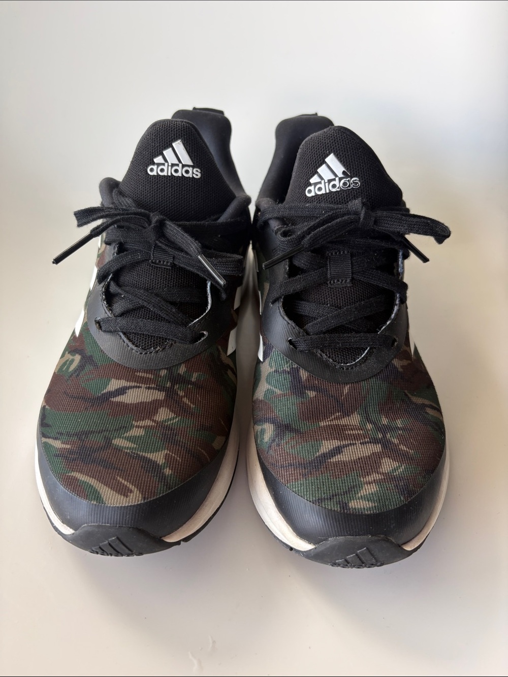 adidas Camo Runner Sneakers youth size 4.5